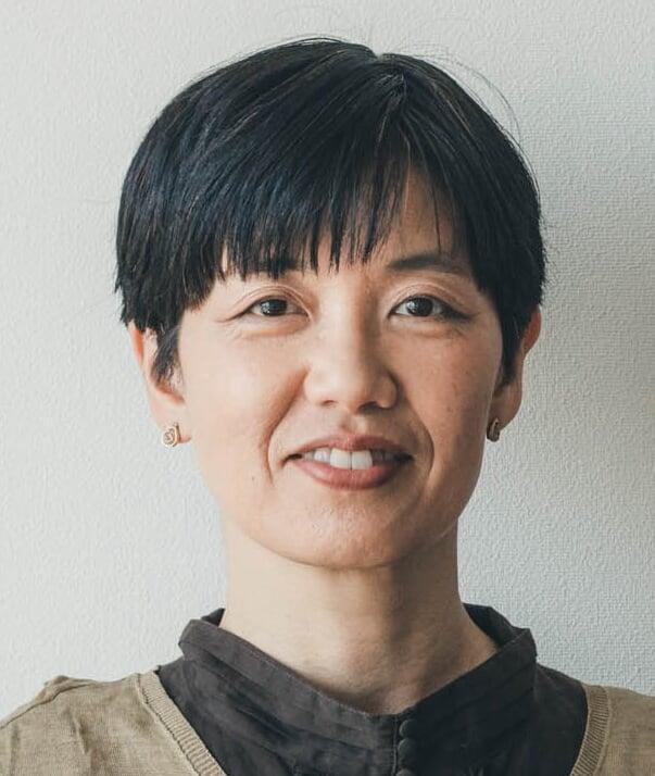 由佐美加子
